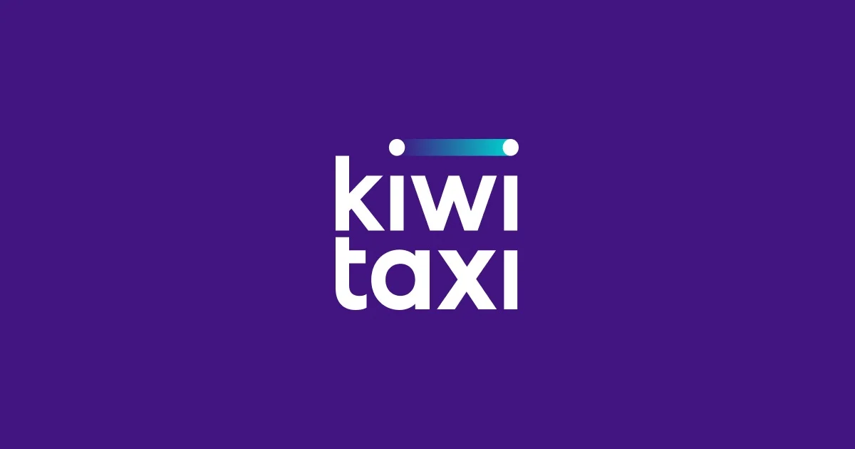 Private transfer between the airport and the cruise port